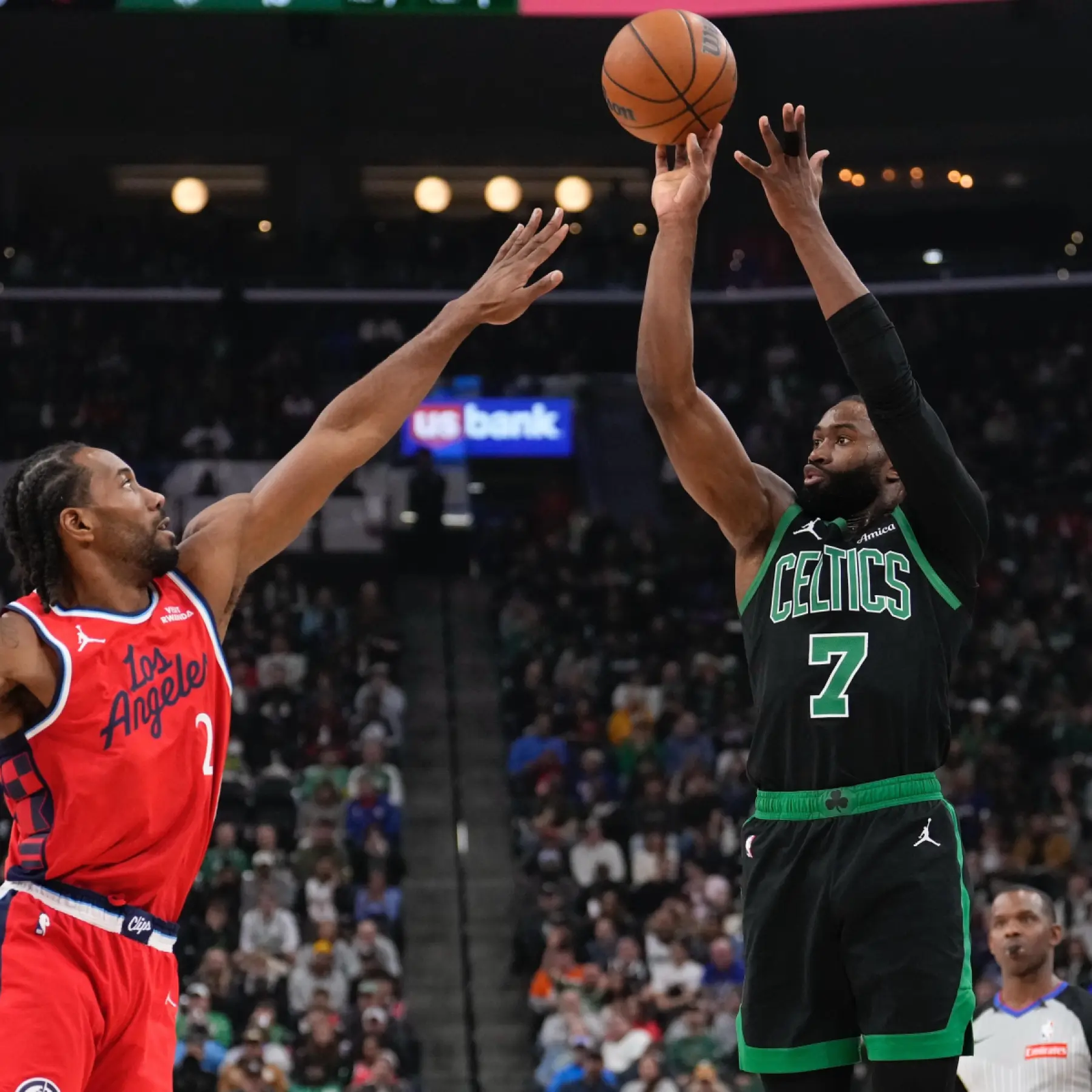 NBA News: Clippers Punished, Kawhi Leonard Trade Drama and Jalen Brunson to Host SNL