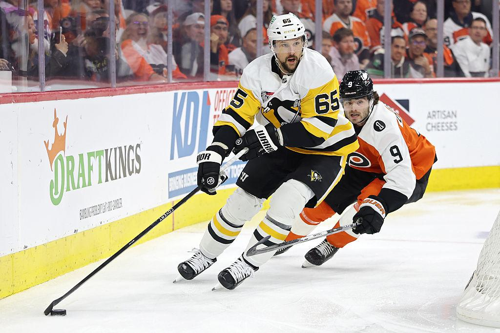 Erik Karlsson Penguins News: Trade Rumors Grow as Defenseman Enters Final Contract Year